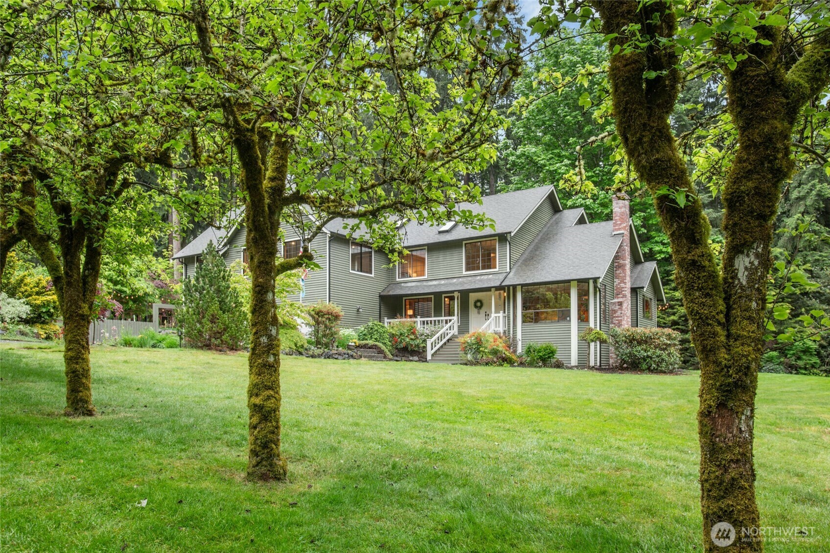 Property Photo: 15841 NE 162nd Street WA 98072