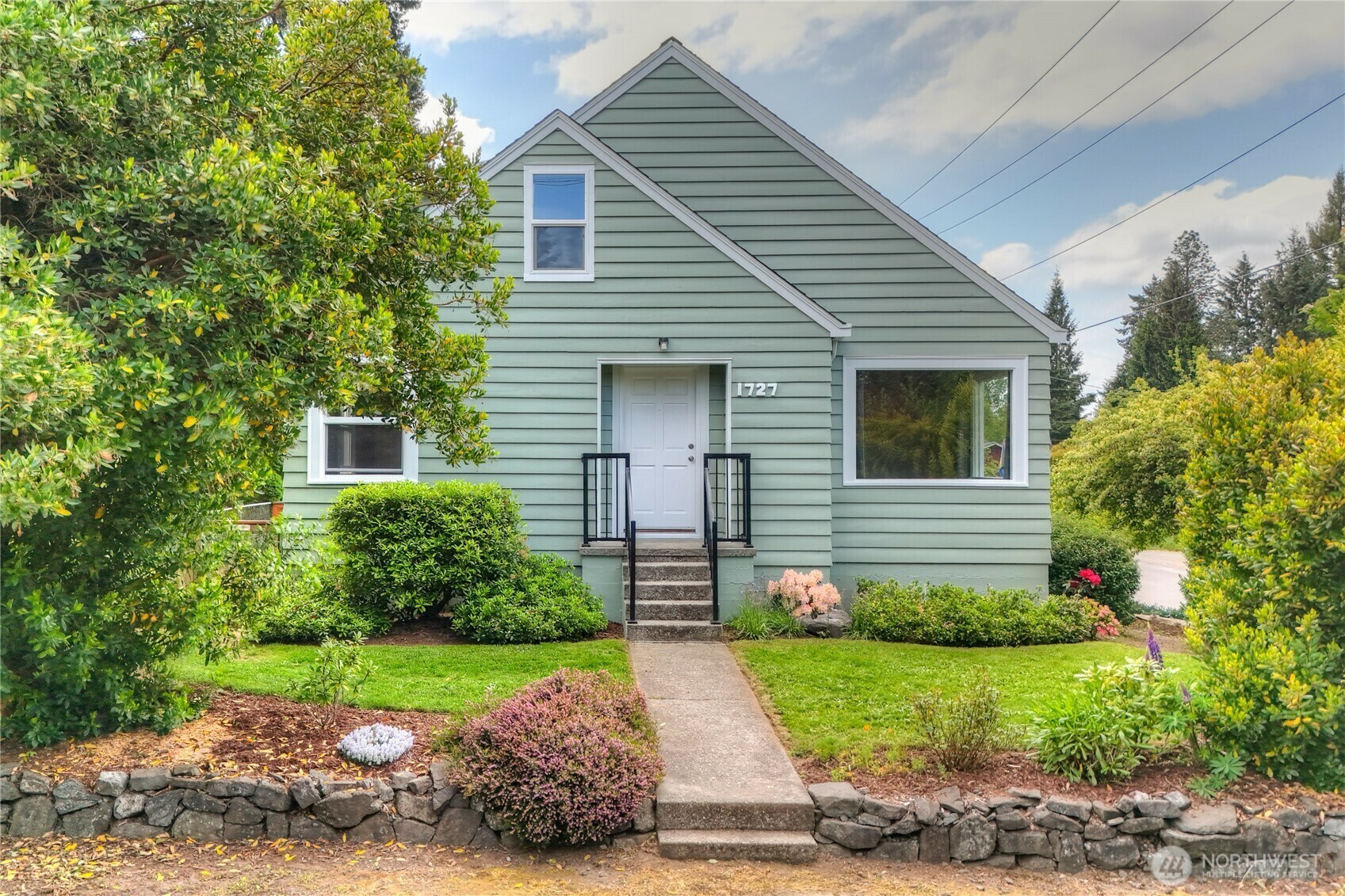 Property Photo: 1727 Conger Avenue NW WA 98502