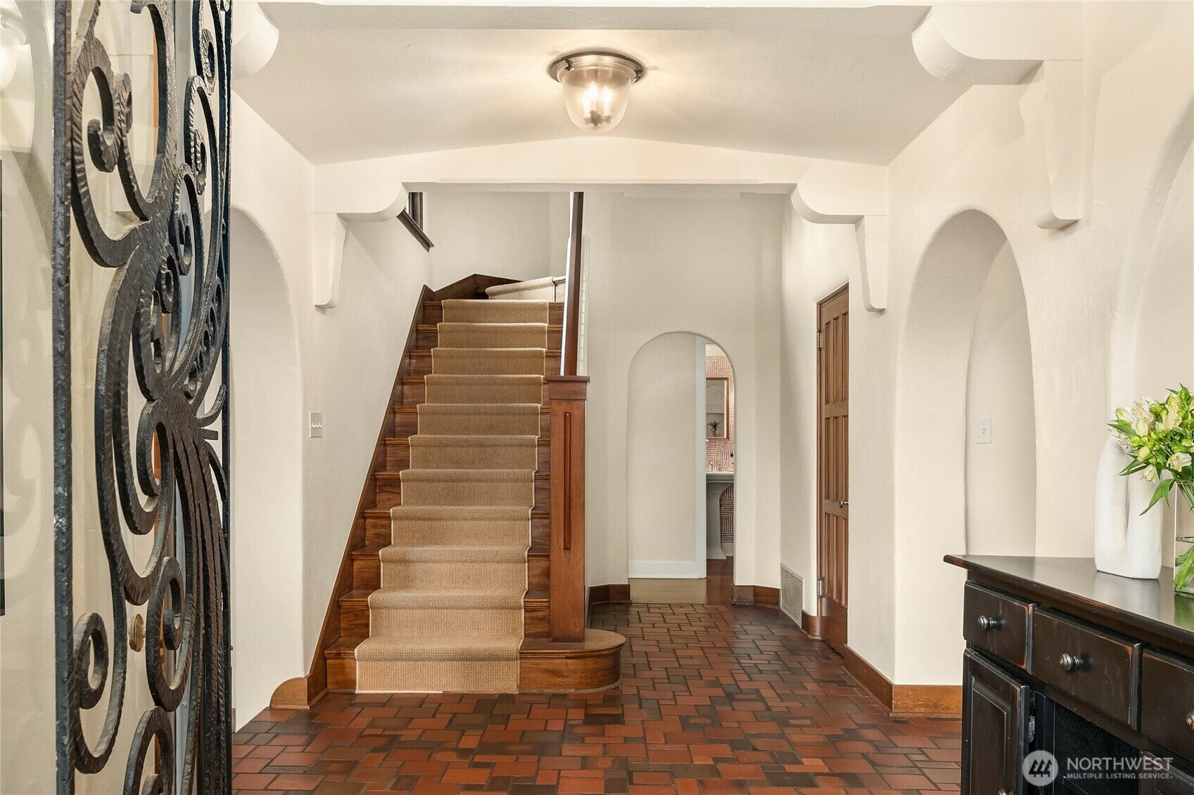 Property Photo: 1919 Shenandoah Drive E WA 98112