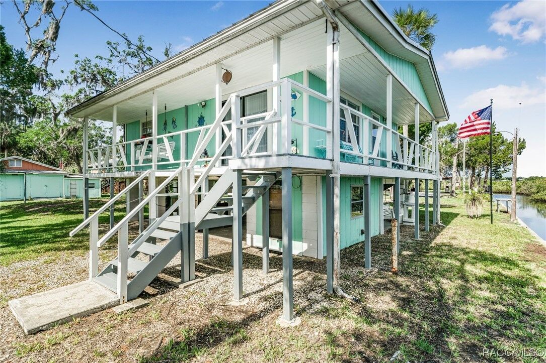 Property Photo:  2220 S Coon Point  FL 34429 