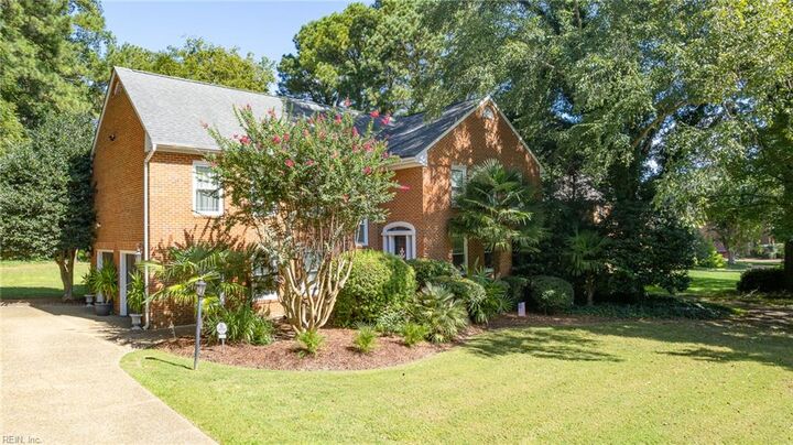 Property Photo:  705 Marlbank Dr  VA 23692 