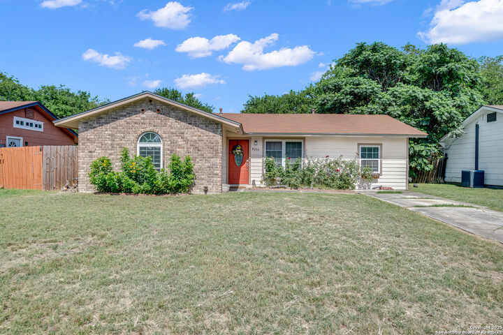 Property Photo: 8239 Glen Lark TX 78239