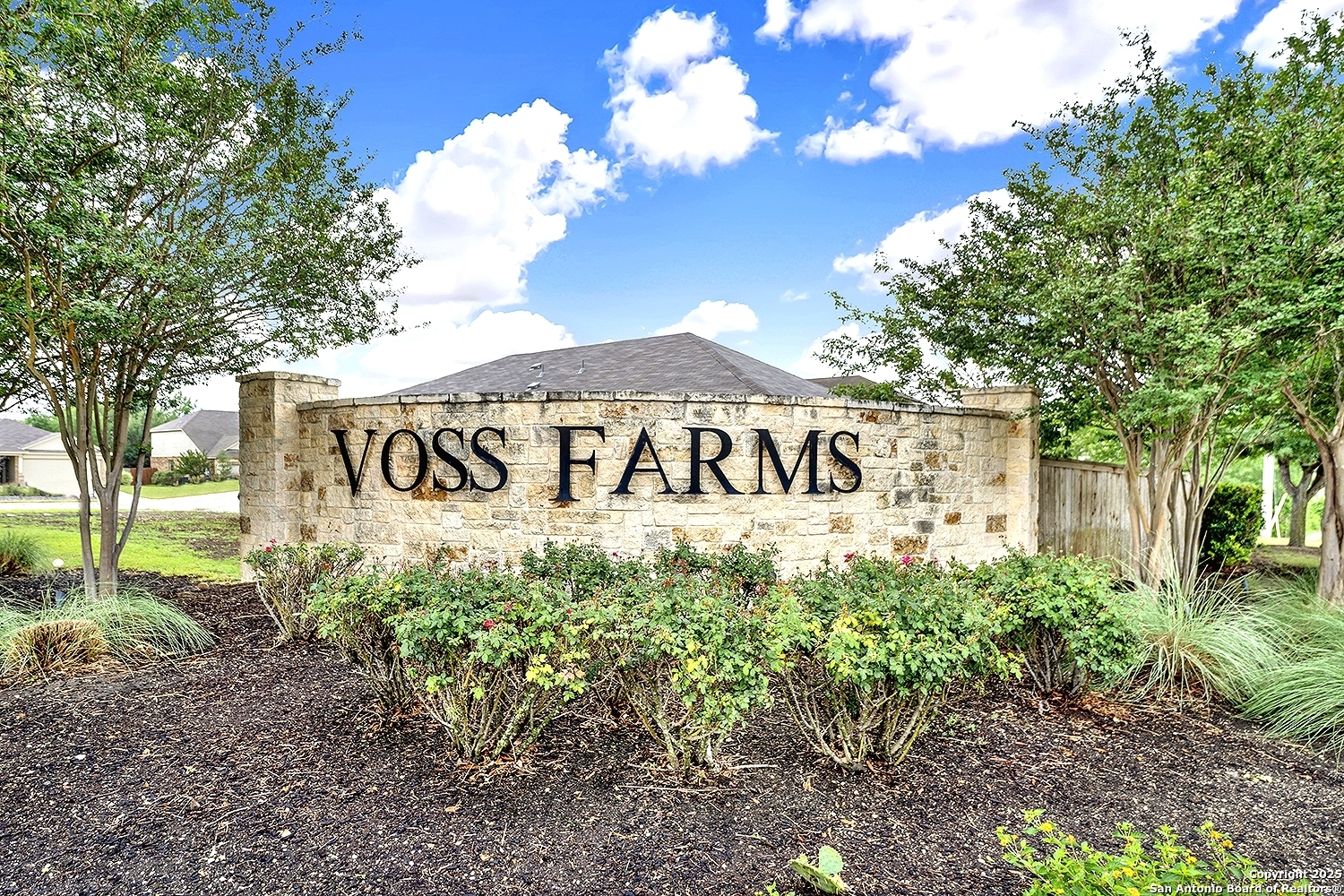 Property Photo: 1919 Goldfinch TX 78130