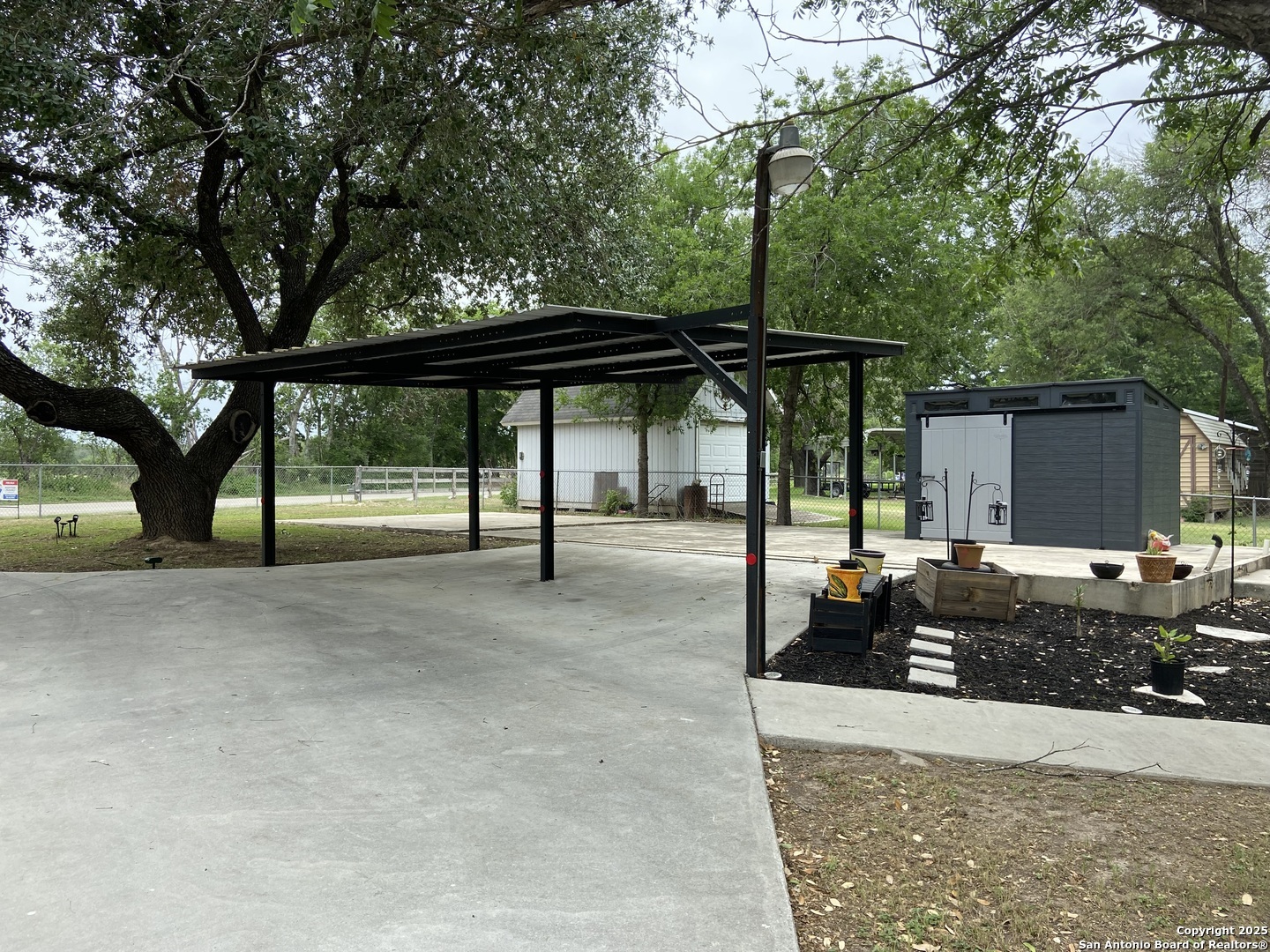 Property Photo: 326 Riverview TX 78123
