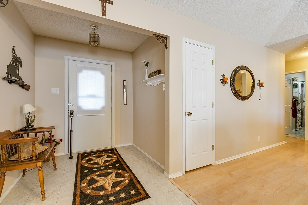 Property Photo: 1027 Butterfly Lane TX 76905