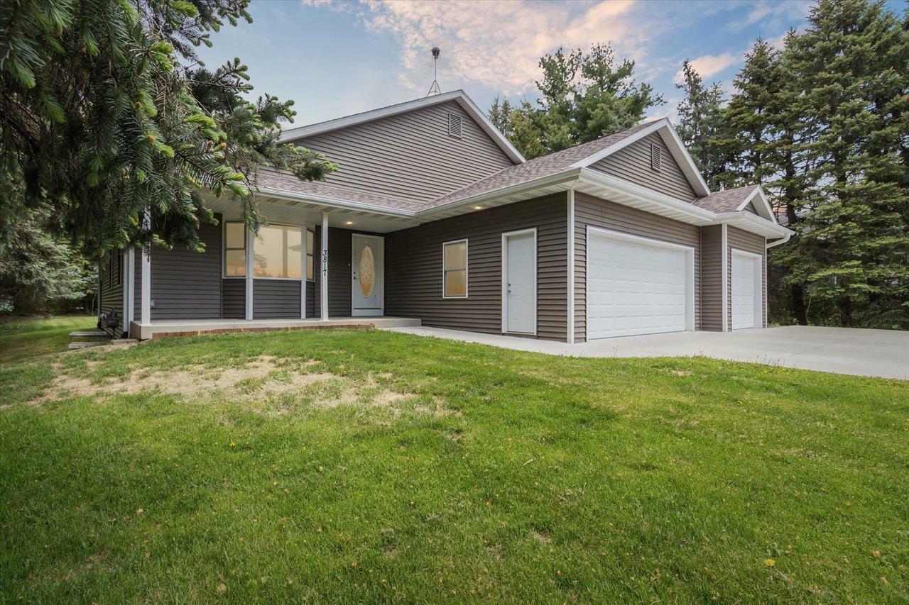 3817 East Rotamer Road  Janesville WI 53546 photo