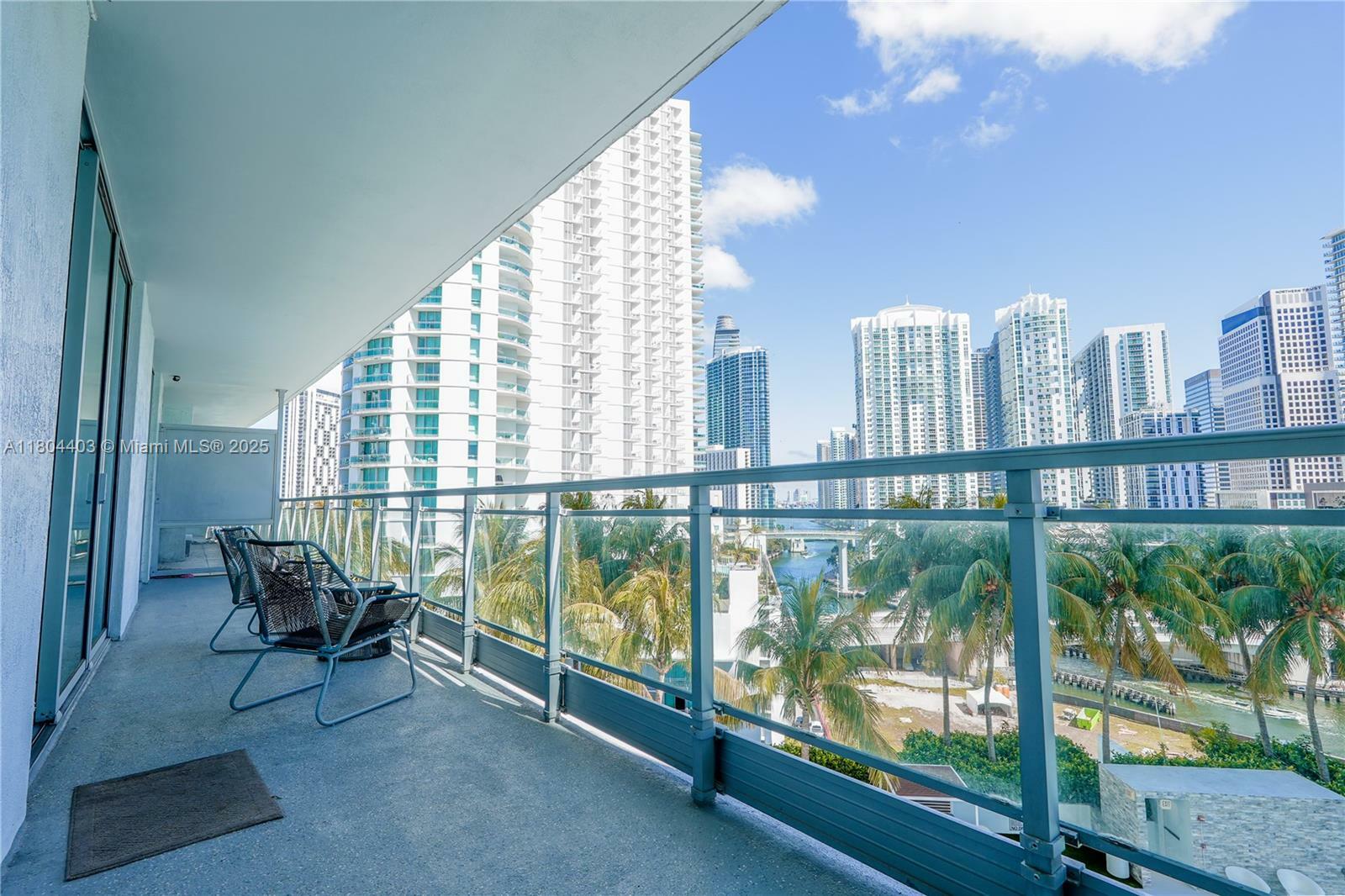 90 SW 3rd St 1401  Miami FL 33130 photo