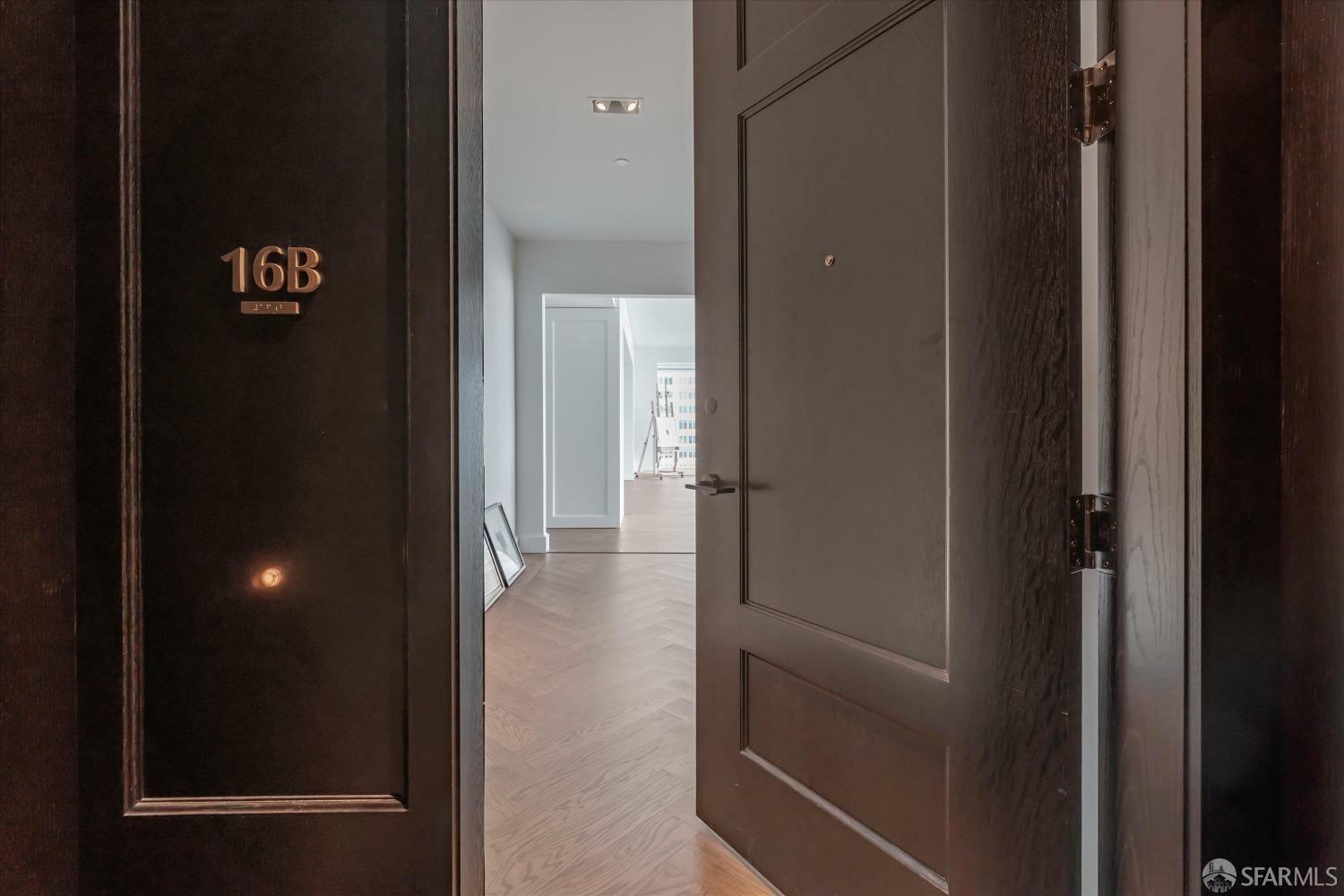 Property Photo: 706 Mission Street 16B CA 94103