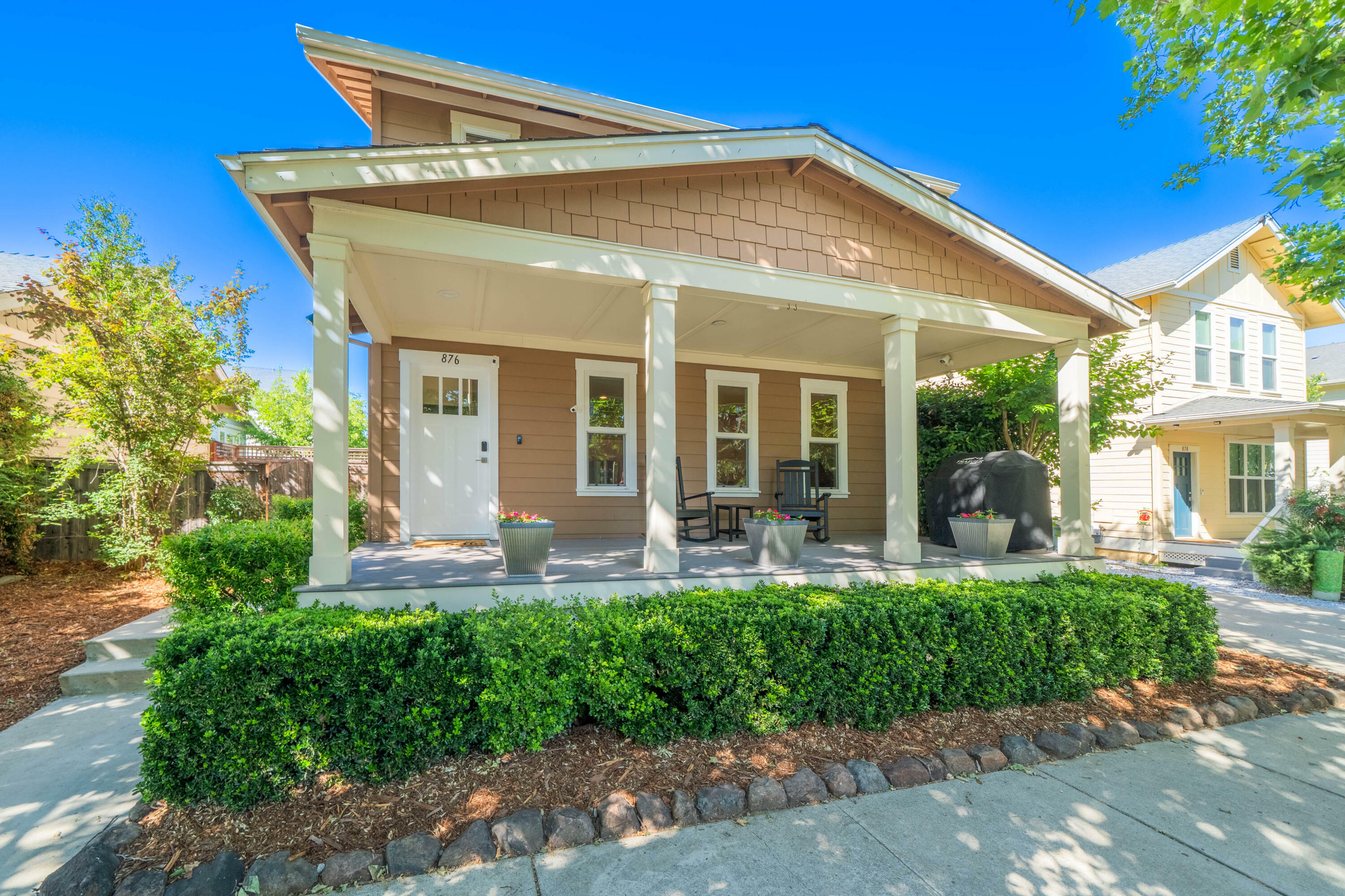 Property Photo: 876 Kite Lane CA 96001
