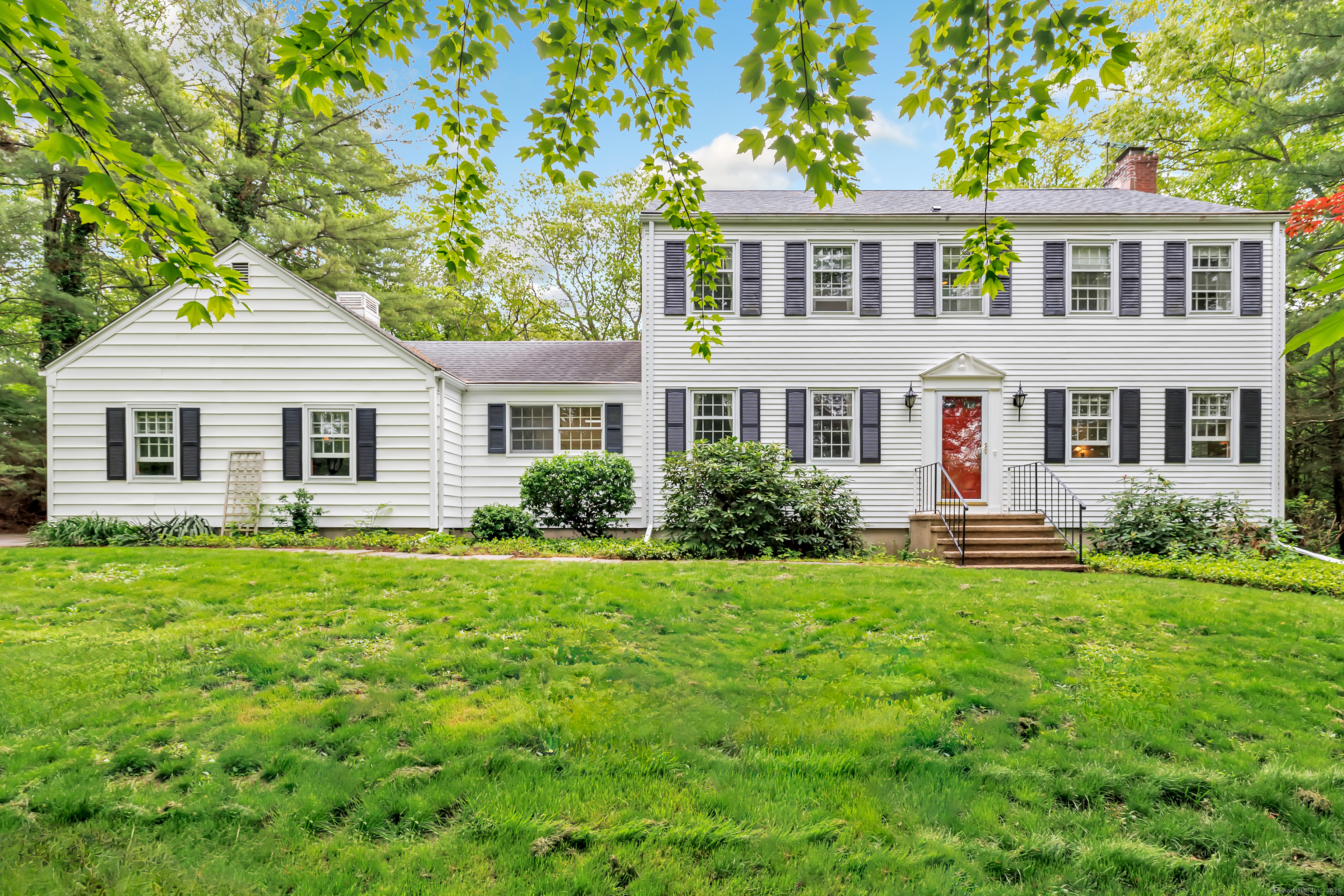 73 Golden Hill Street  Trumbull CT 06611 photo