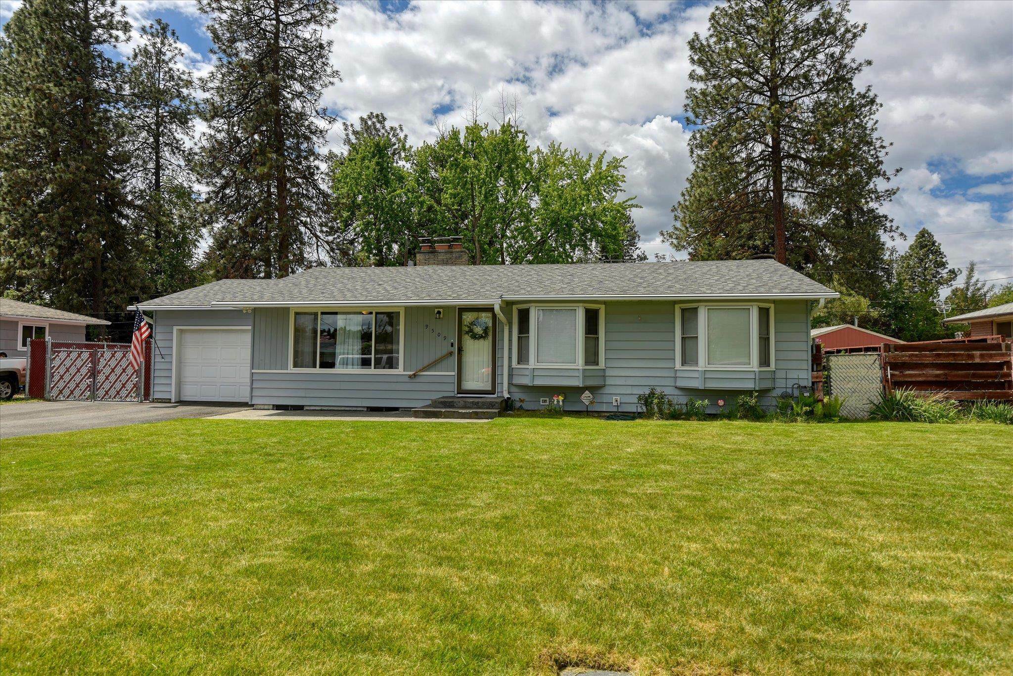 Property Photo: 9509 N Atlantic St WA 99218