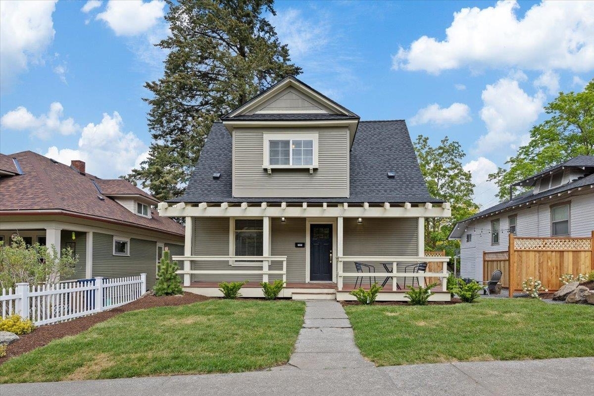 Property Photo: 1721 E 12th Ave WA 99202