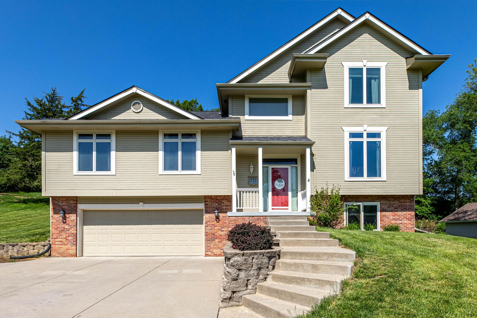 Property Photo:  56274 Grande Oak Lane Lane  IA 51534 