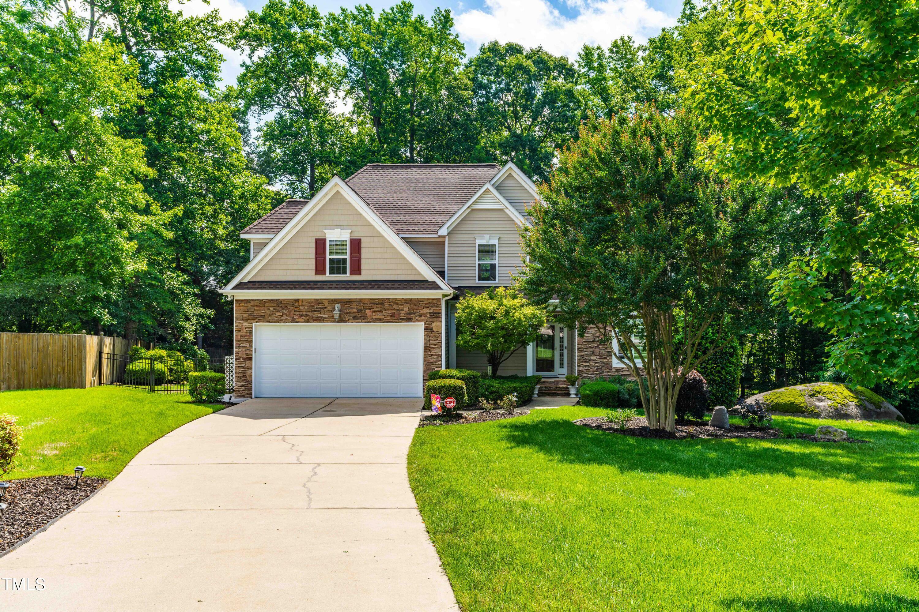 Property Photo: 509 Fish Pond Court NC 27571