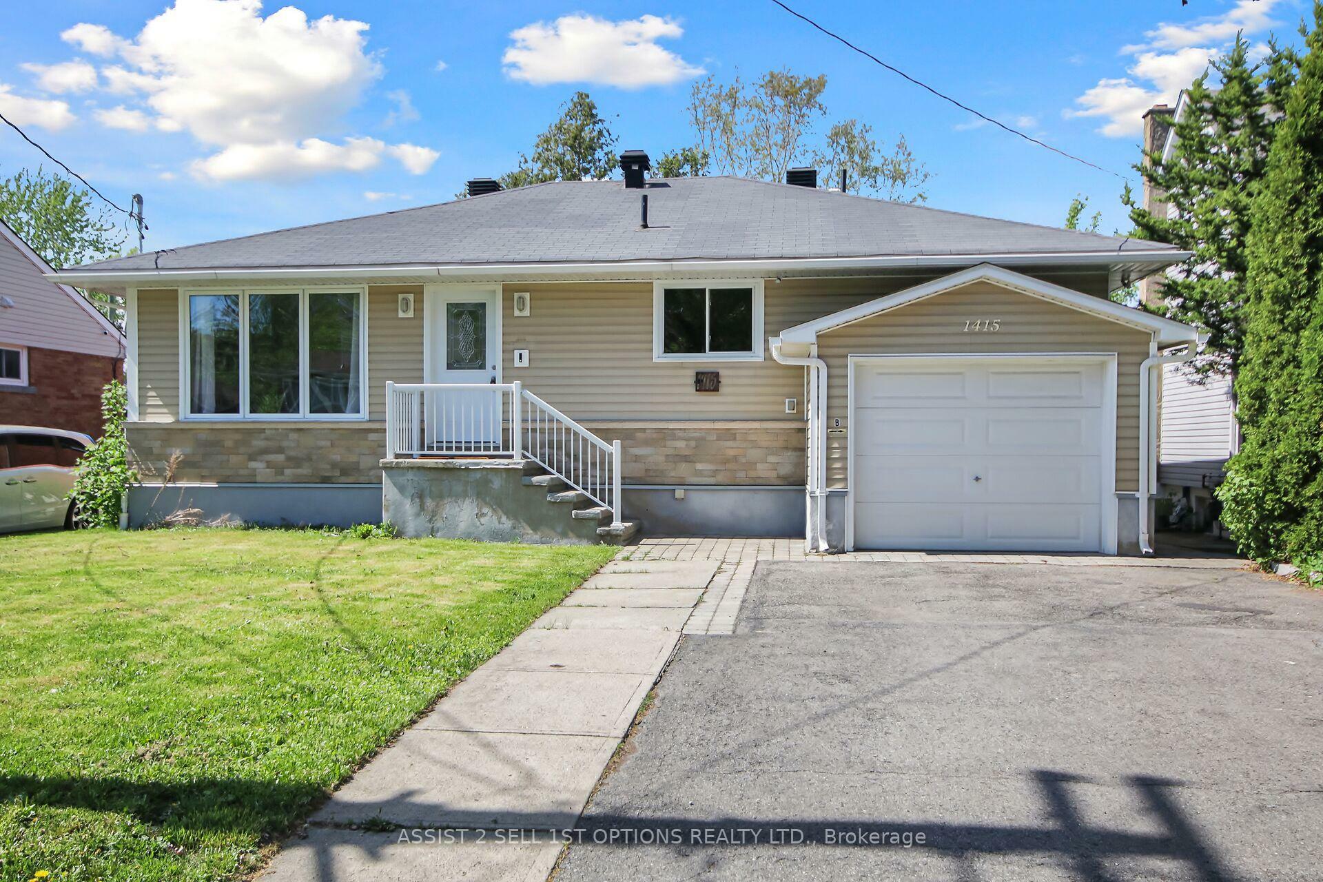 Property Photo:  1415 Chatelain Avenue  ON K1Z 8A9 