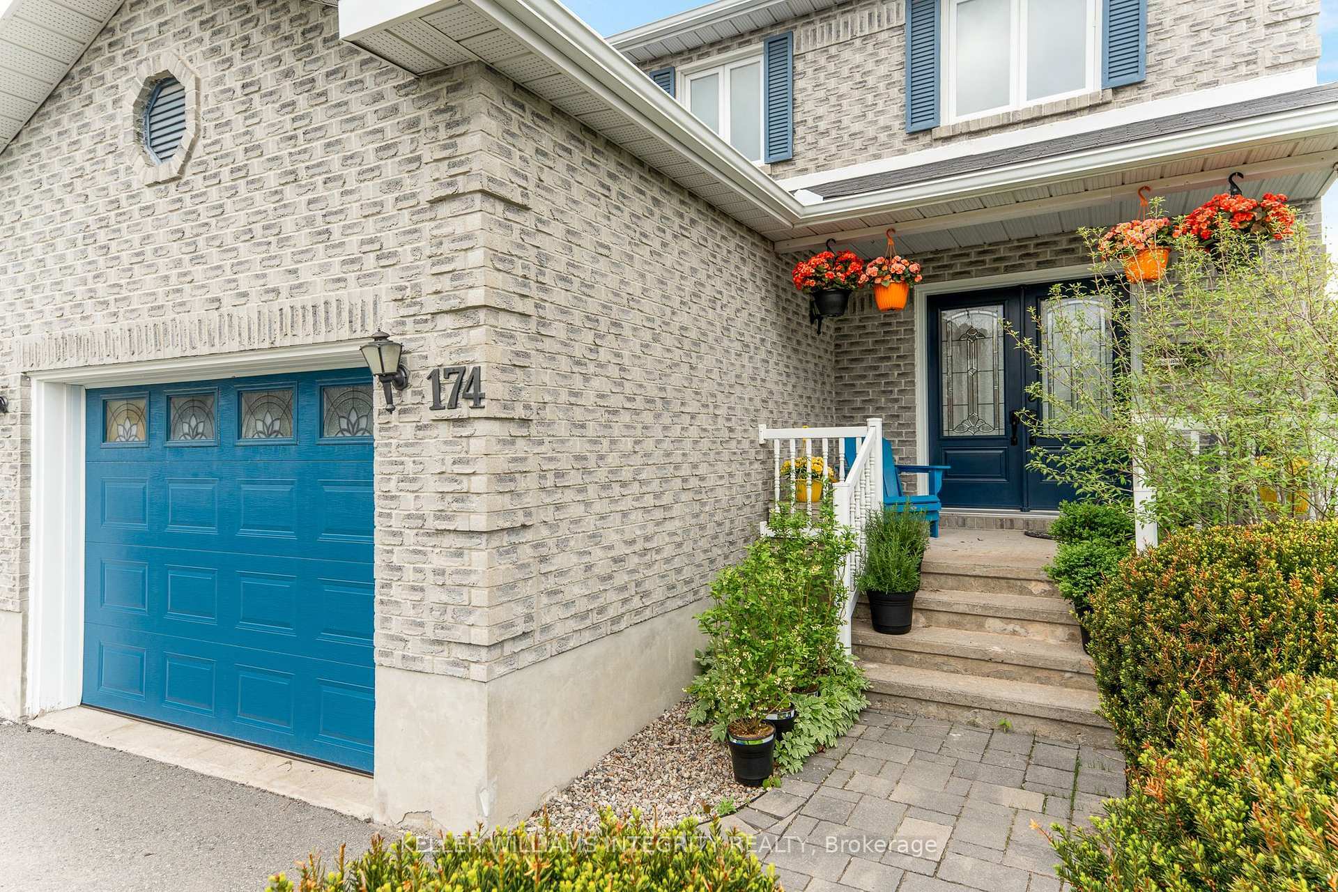 Property Photo: 174 Tartan Drive ON K2J 3X3
