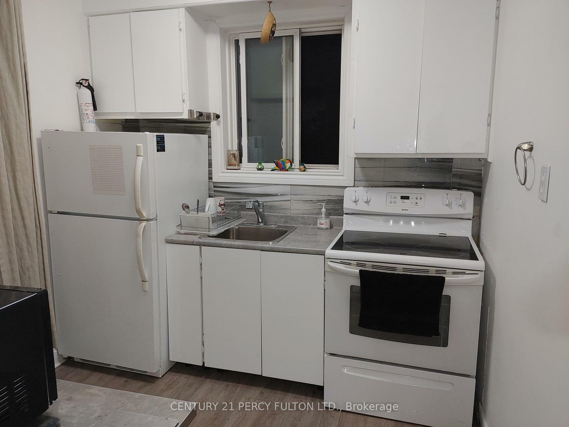 Property Photo: 752 Midland Avenue ON M1K 4C8