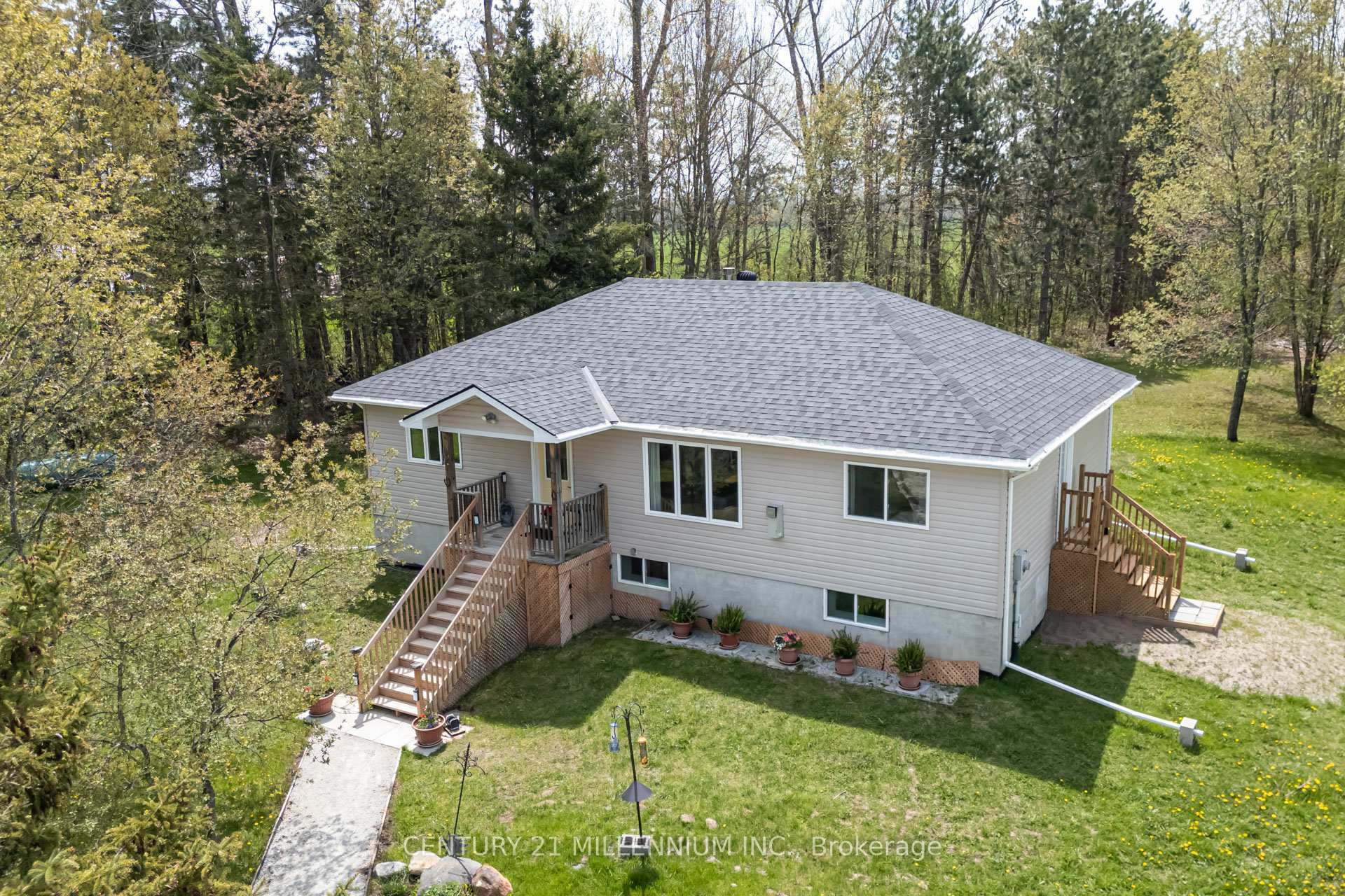 Property Photo: 2178 Irish Line ON L0L 1E0