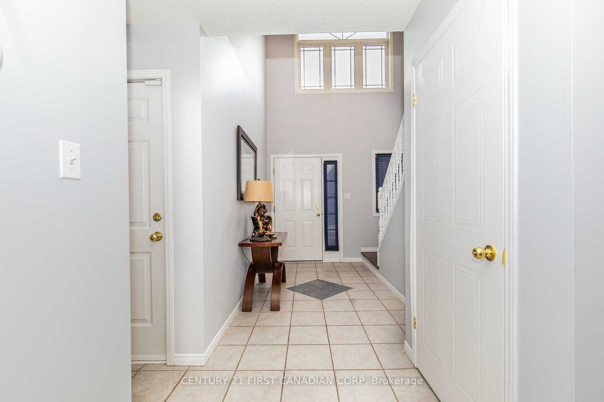 Property Photo: 570 Cuthbert Circle ON N6M 1K6