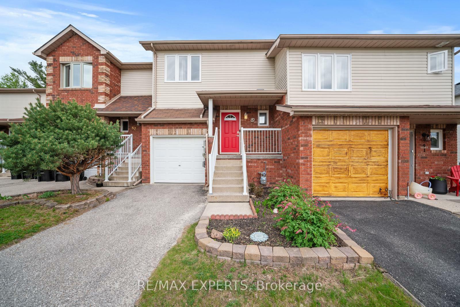 Property Photo: 89 Parkside Crescent ON L3W 0K9