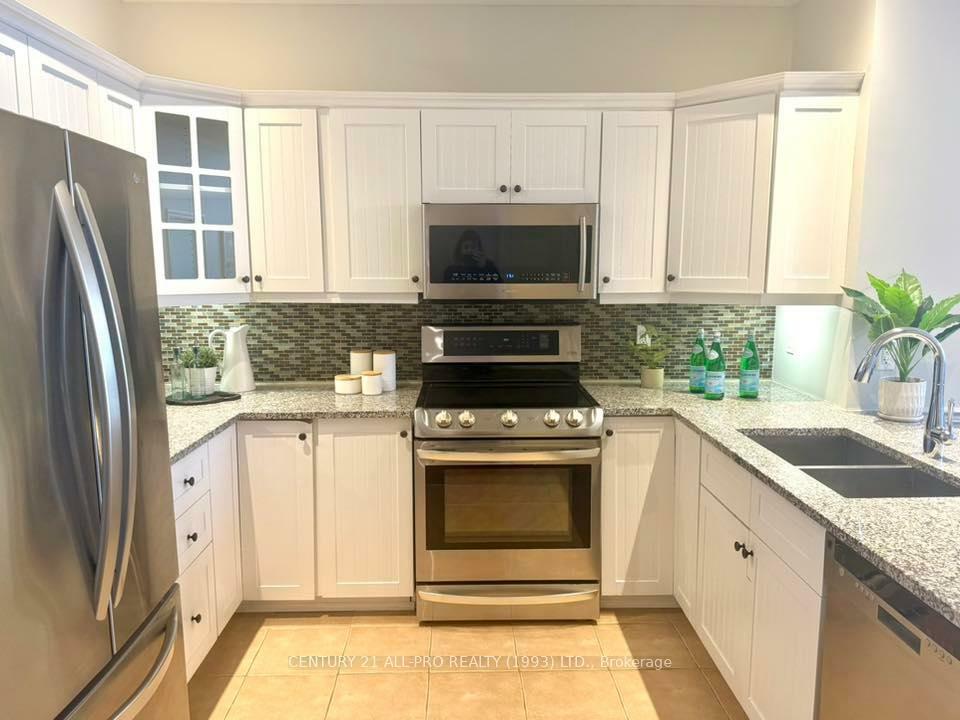 Photo de la propriété: 323 George Street 304 ON K9A 3L9
