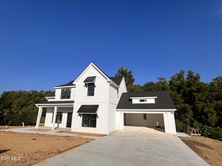 Property Photo: 7 Celebration Ct. Court TN 37601