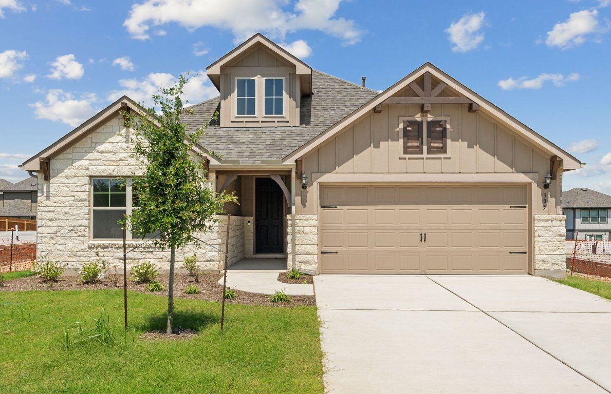 Property Photo:  305 Bristlecone Bend  TX 78642 