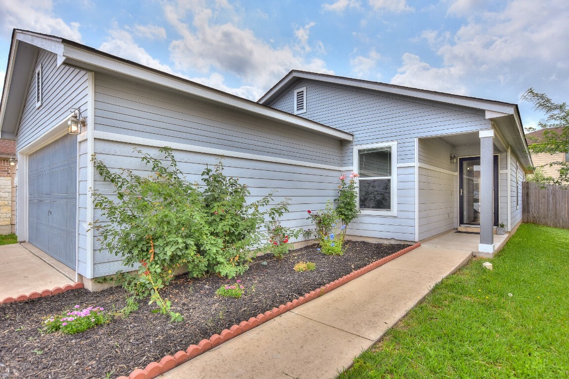 2206 Weiss Lane  Georgetown TX 78626 photo