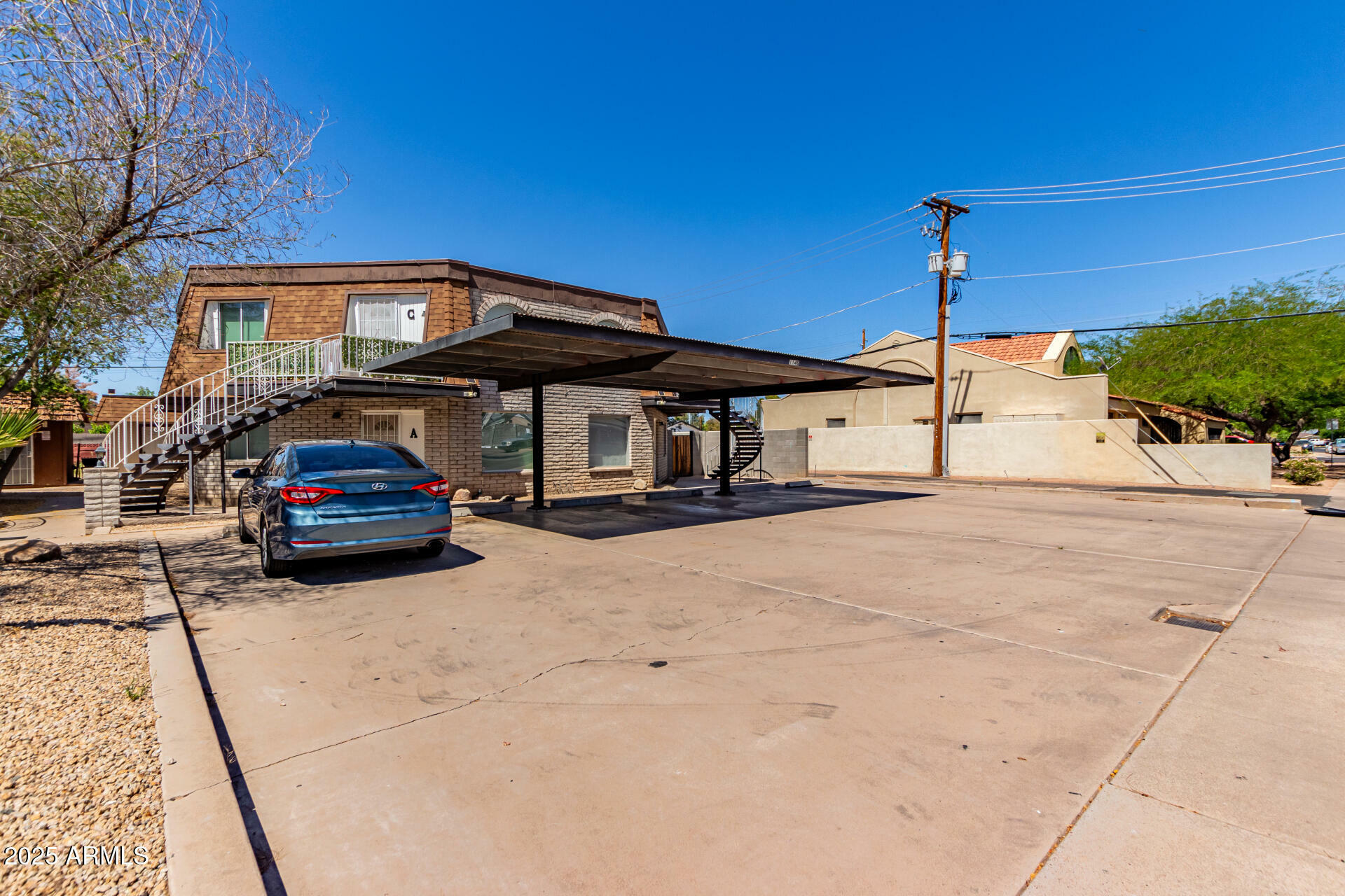 Property Photo: 1146 E 2nd Street D AZ 85203