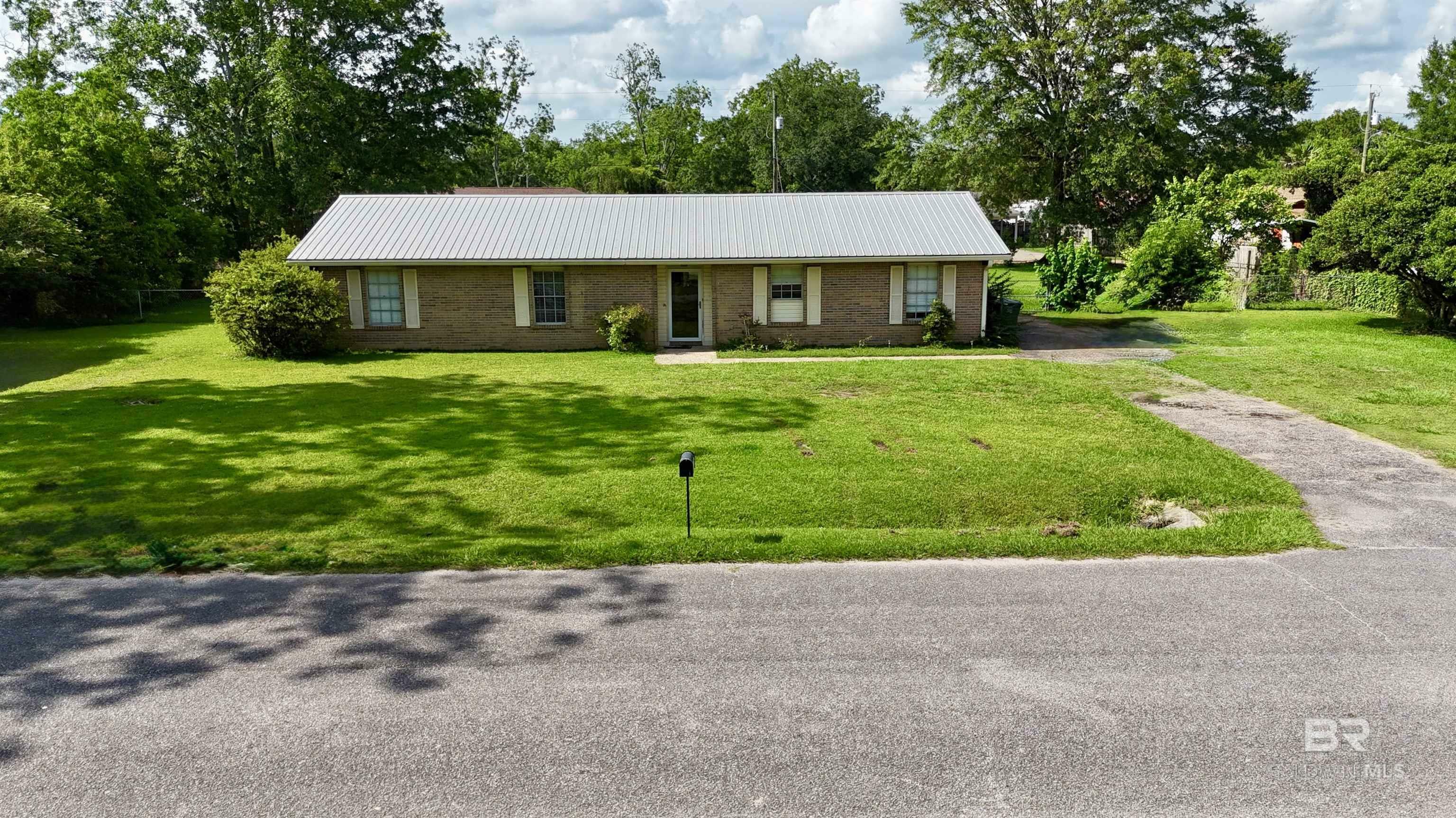 Property Photo: 615 Pedigo Avenue AL 36535