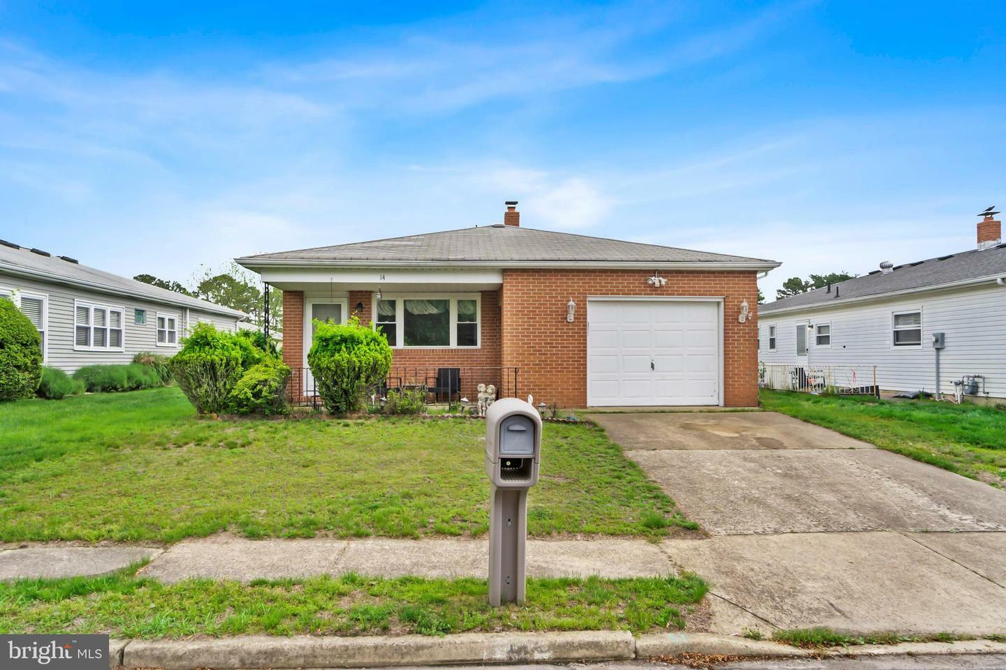14 Tijuana Court  Toms River NJ 08757 photo