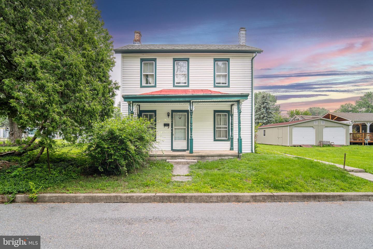 Property Photo: 614 W Front Street PA 17547