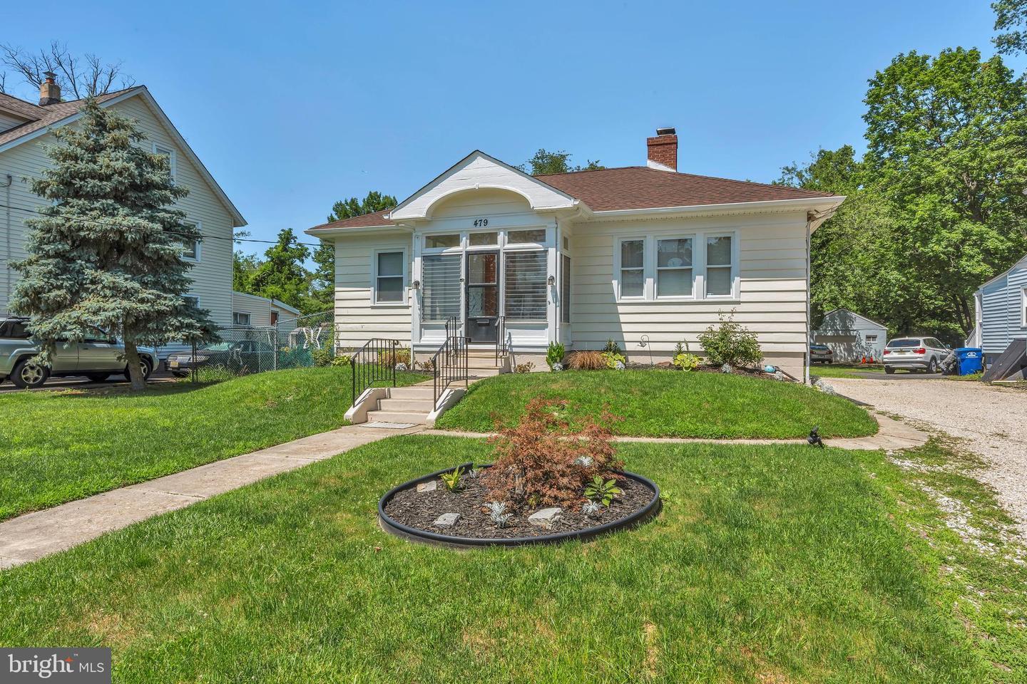 Property Photo:  479 N Church Street  NJ 08057 