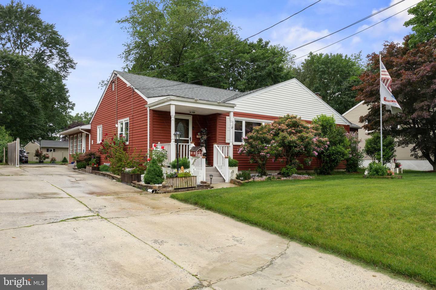 Property Photo: 944 Woodlane Road NJ 08060