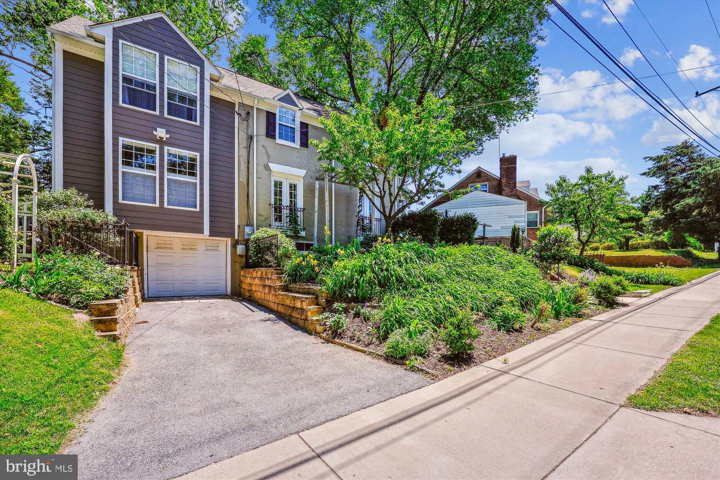 Property Photo: 8103 Piney Branch Road MD 20910
