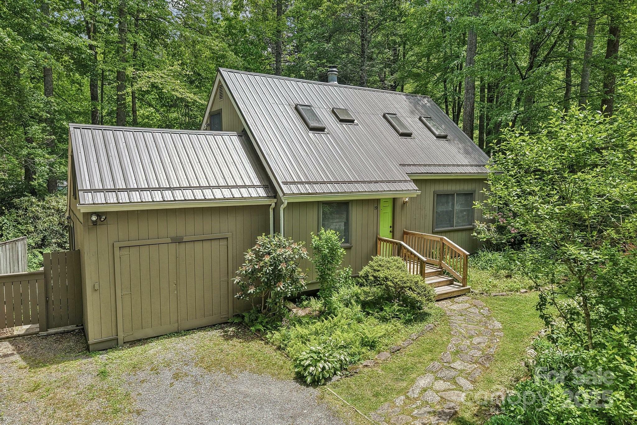 Property Photo: 19 Reuben Branch Road NC 28751