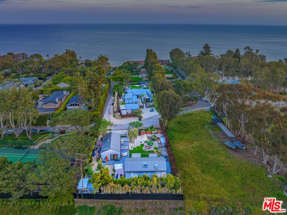 Property Photo: 28036 Sea Lane Dr CA 90265