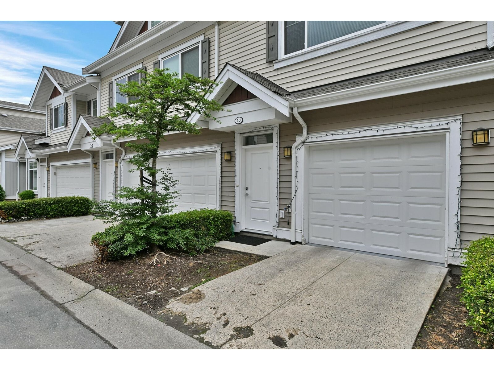 Property Photo: 30748 Cardinal 30 BC V2T 5P5