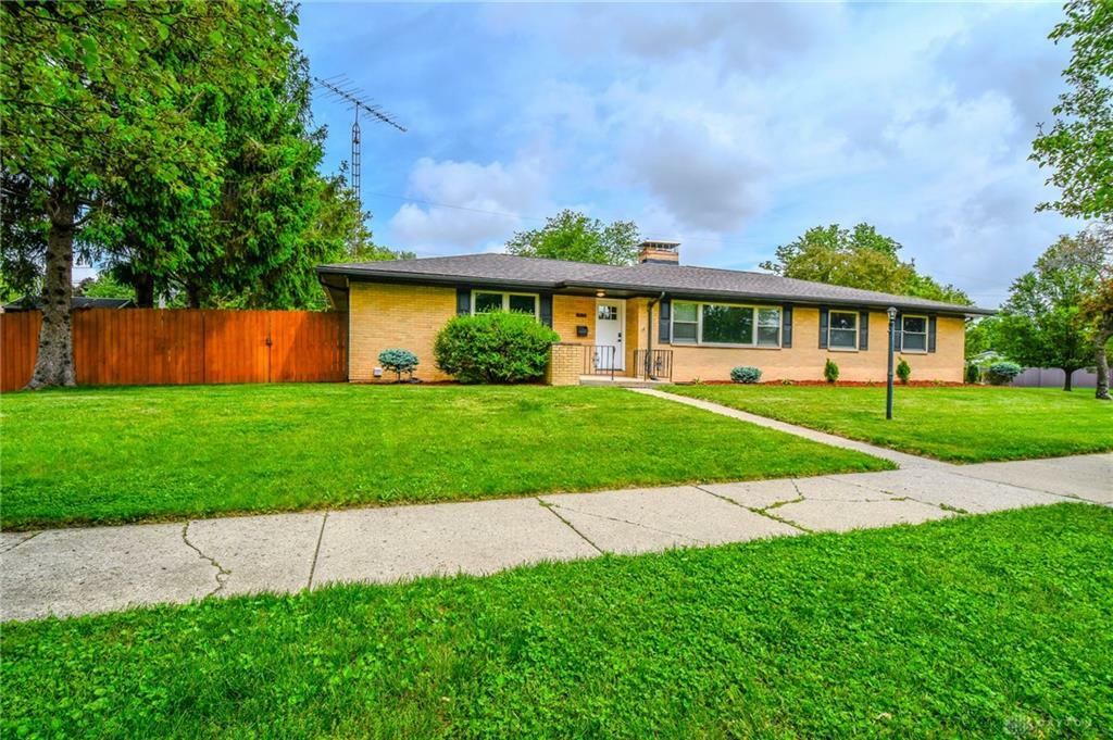 Property Photo:  1519 Surrey Road  OH 45373 