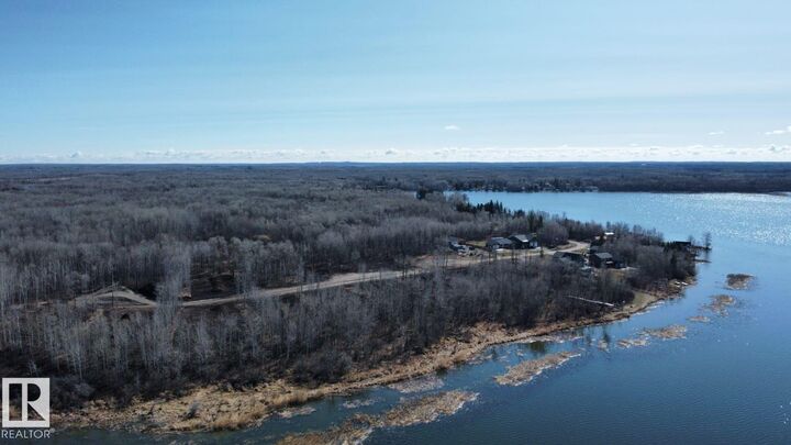 Property Photo: 509 Duncan Road AB T0E 1A0