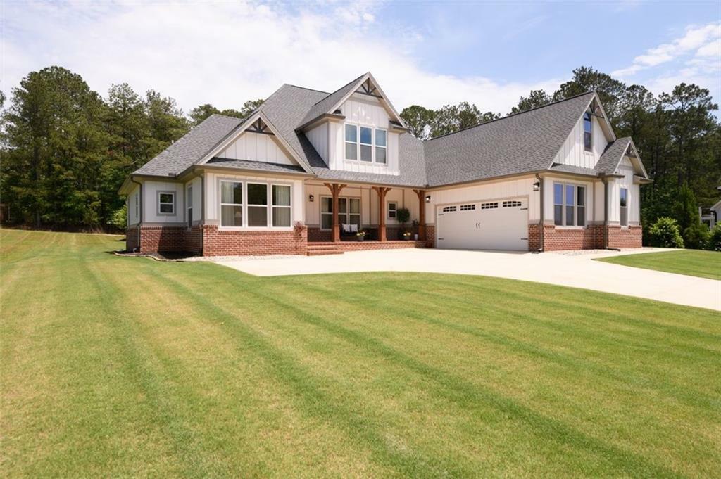 Property Photo: 400 Fox Valley Drive GA 30656