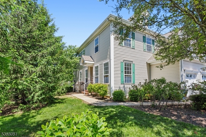 Property Photo: 52 Straton Ct NJ 08859