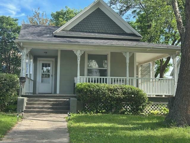 Property Photo: 304 E Maple Street KS 67301