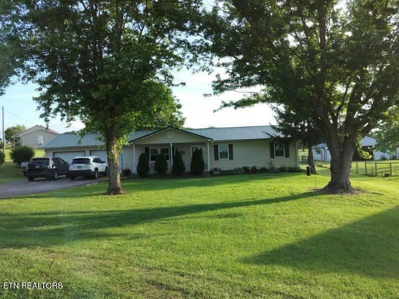 Property Photo: 1705 Sand Plant Rd TN 37876