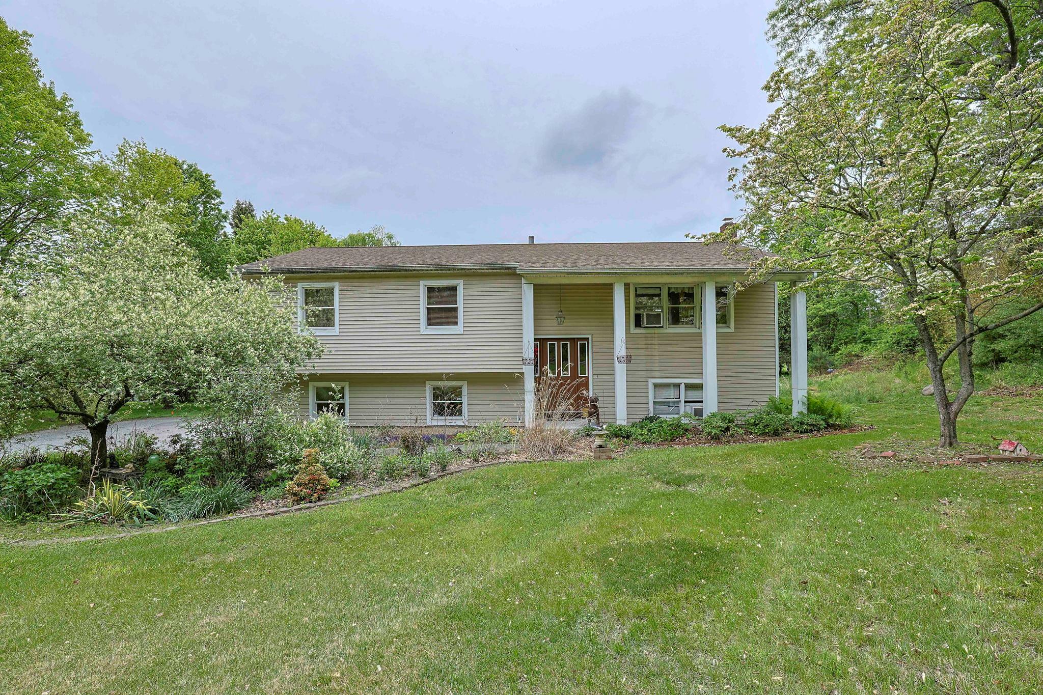 15 Hickory Hill Drive  Warwick NY 10990 photo