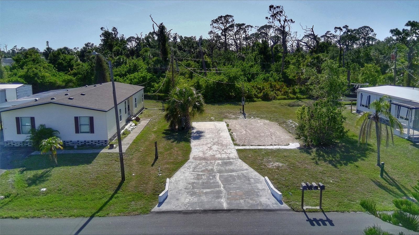 Property Photo: 1348 Ibis Drive FL 34224