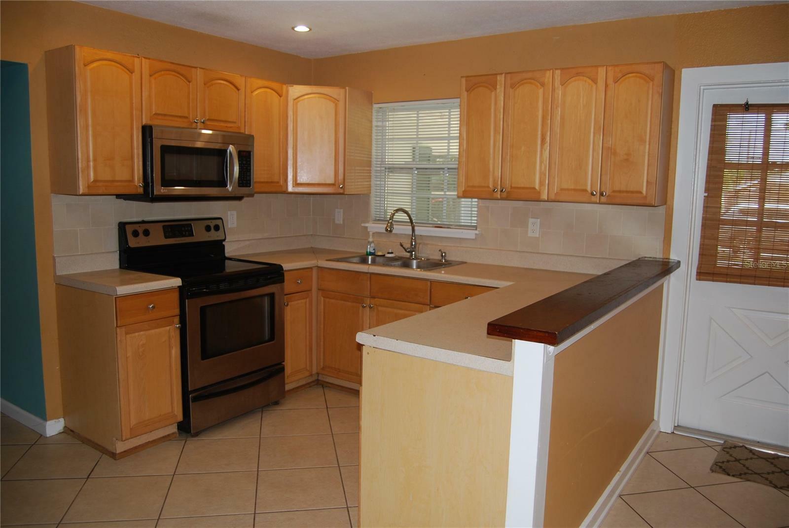 Property Photo: 6326 55th Avenue N FL 33709