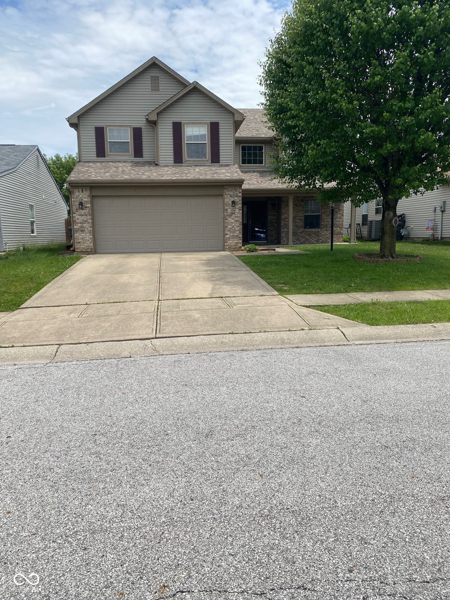 5241 Waterton Lakes Drive  Indianapolis IN 46237 photo