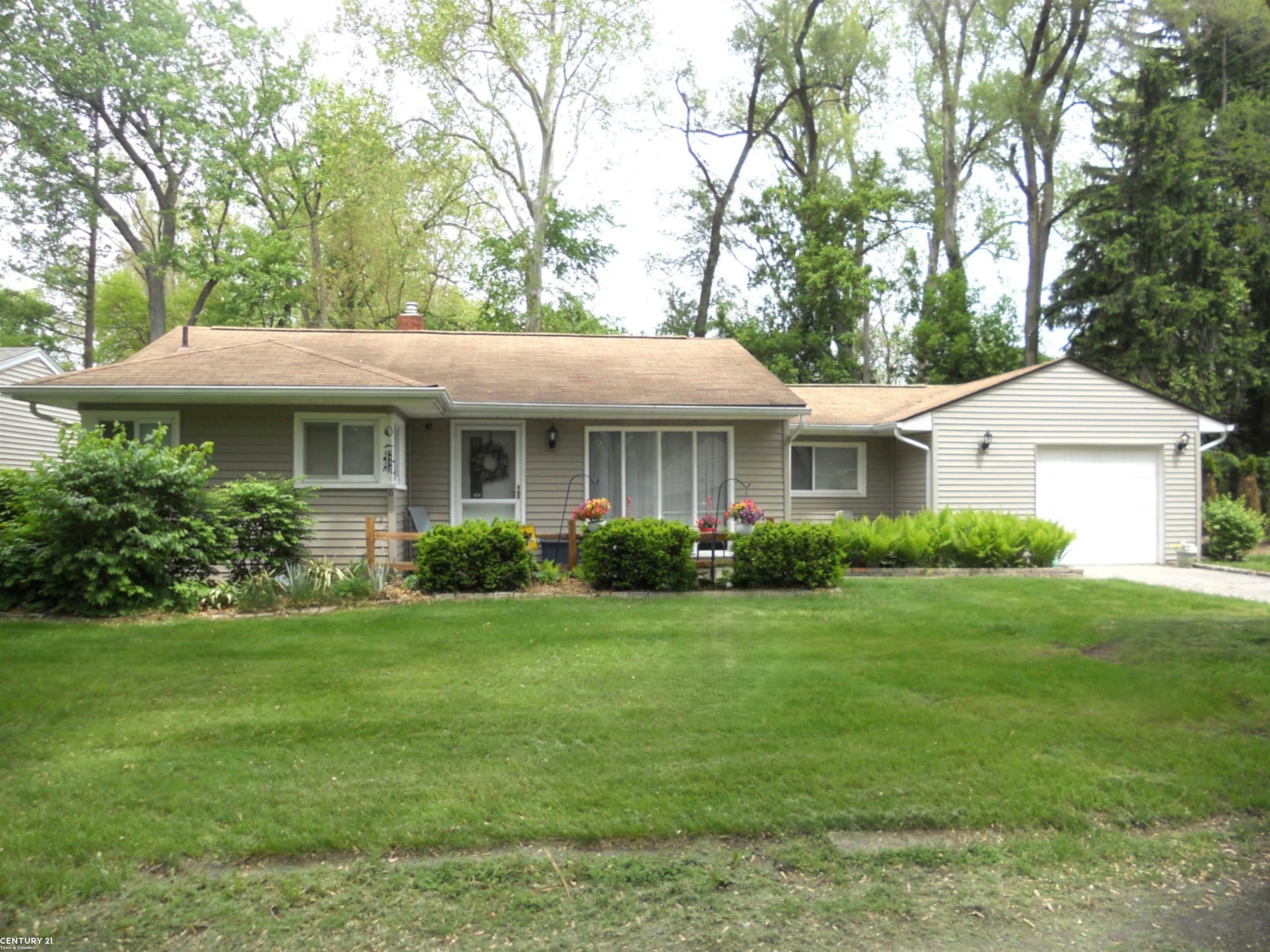 Property Photo: 5727 Forcier Court MI 48317