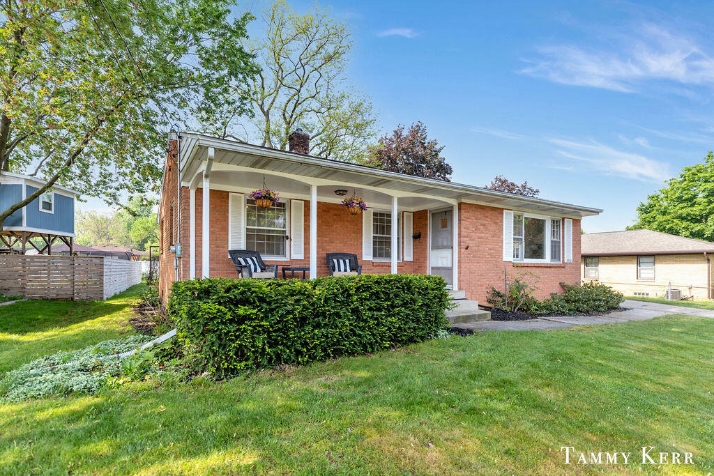 3820 Omaha Street SW  Grandville MI 49418 photo